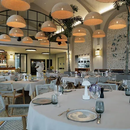 Palaia Hotel